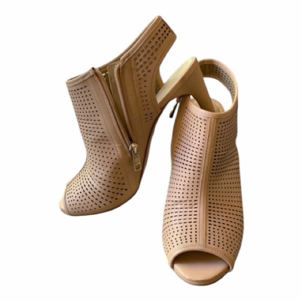 Ann Taylor Perforated Peep Toe Booties Tan 4” Heel Size 8